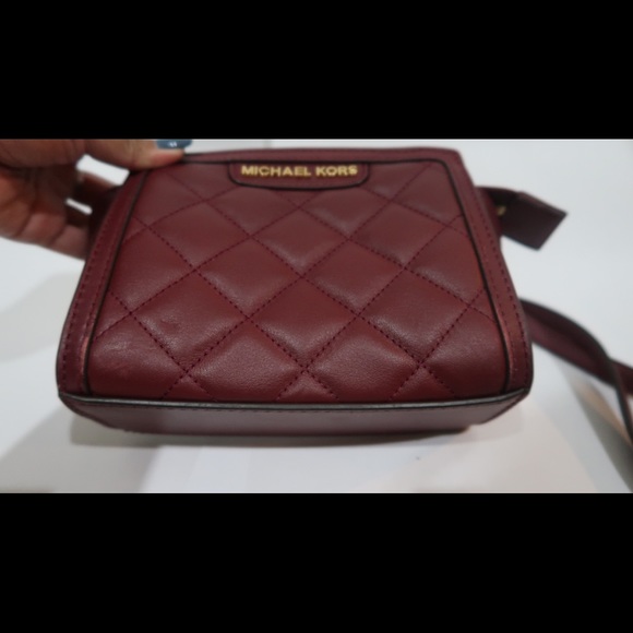 Michael Kors Mini Selma Crossbody - Picture 3 of 11